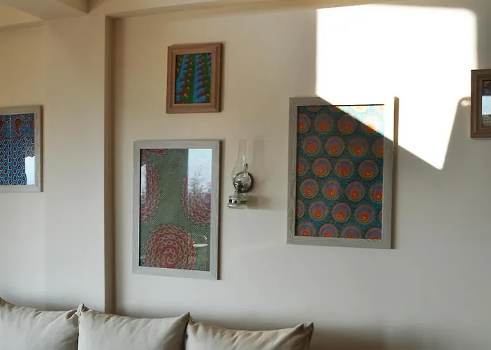 Romantic Mountain 10km To Downtown Вілла *