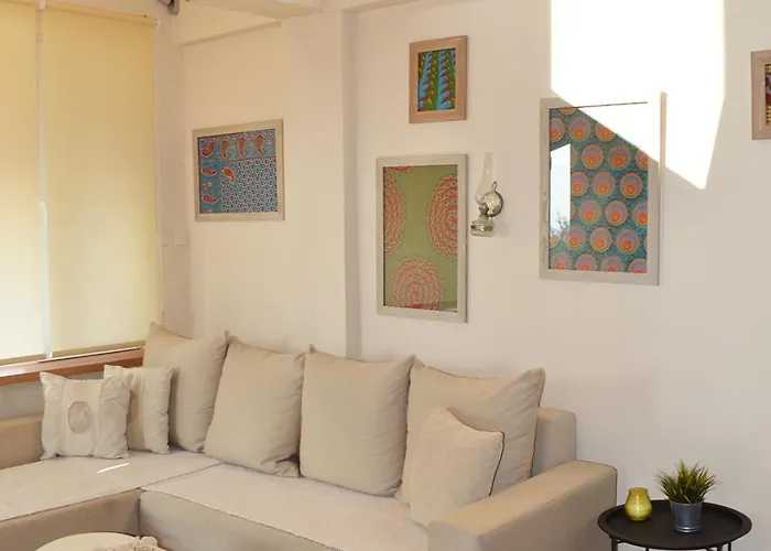 Romantic Mountain 10km To Downtown