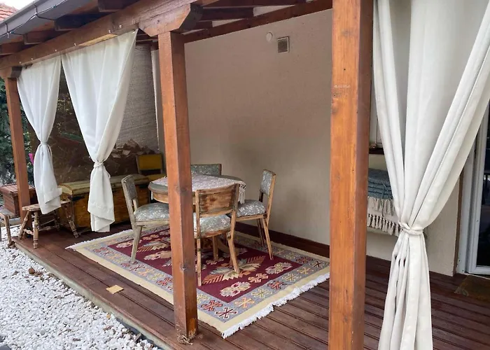 Romantic Mountain 10km To Downtown Скоп'є